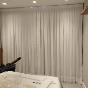 Cortina de Trilho Suíço Duplo - Linho e Blackout